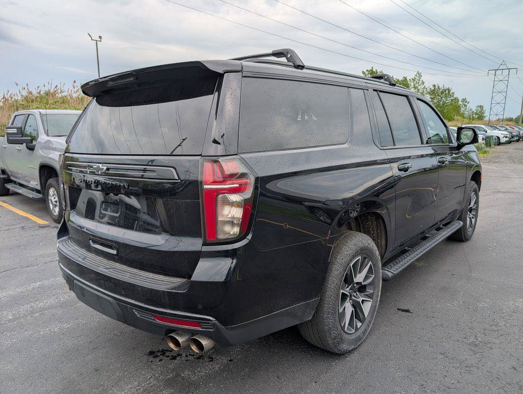 Used 2024 Chevrolet Suburban Z71 w/ Z71 Off-Road Package AWD/4WD image 11