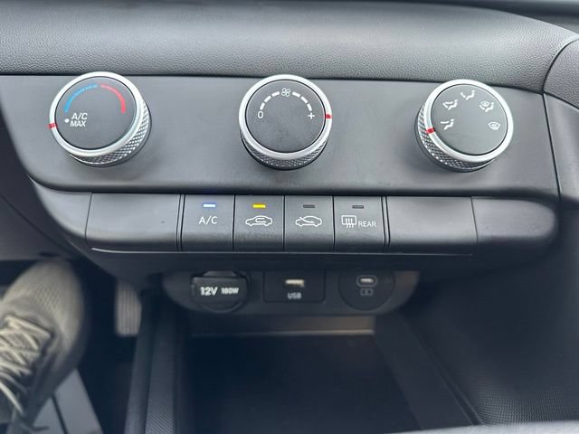 Used 2026 Hyundai Elantra SE FWD image 19