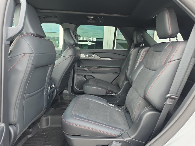 Used 2026 Ford Explorer ST w/ Sun And Sound Package AWD/4WD image 16