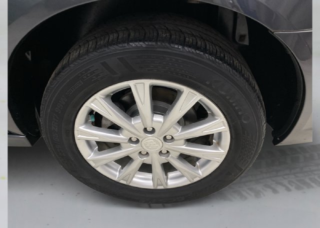 Used 2011 Buick Lucerne CXL FWD image 18