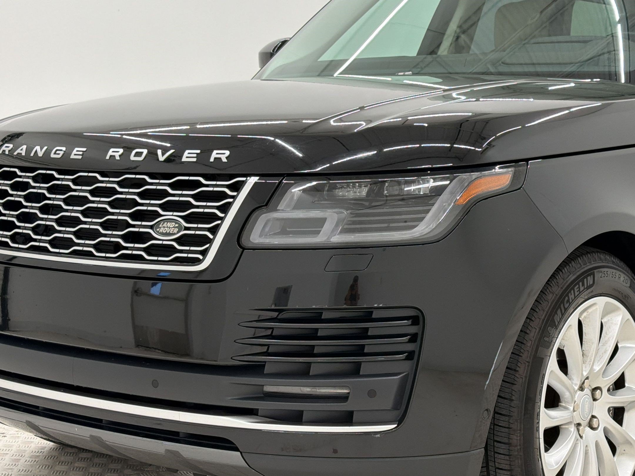 Used 2019 Land Rover Range Rover HSE AWD/4WD image 12