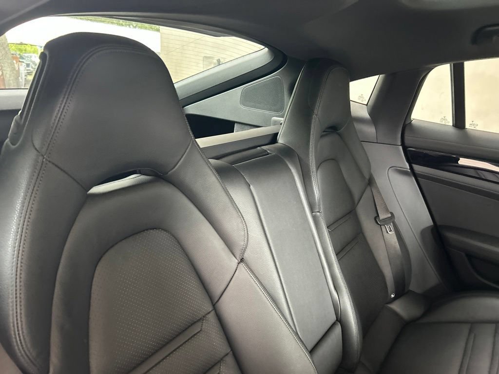Used 2019 Porsche Panamera 4 AWD/4WD image 28