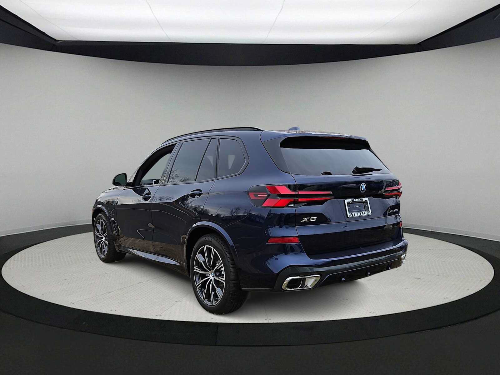 Used 2026 BMW X5 xDrive50e AWD/4WD image 6