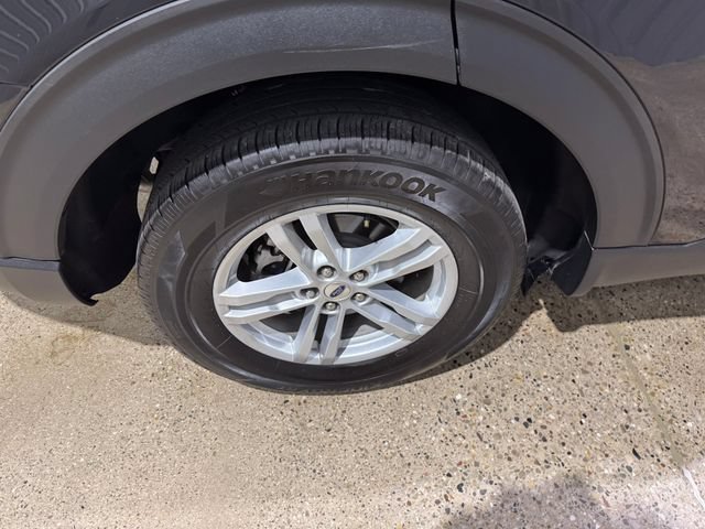 Used 2024 Ford Explorer XLT AWD/4WD image 29