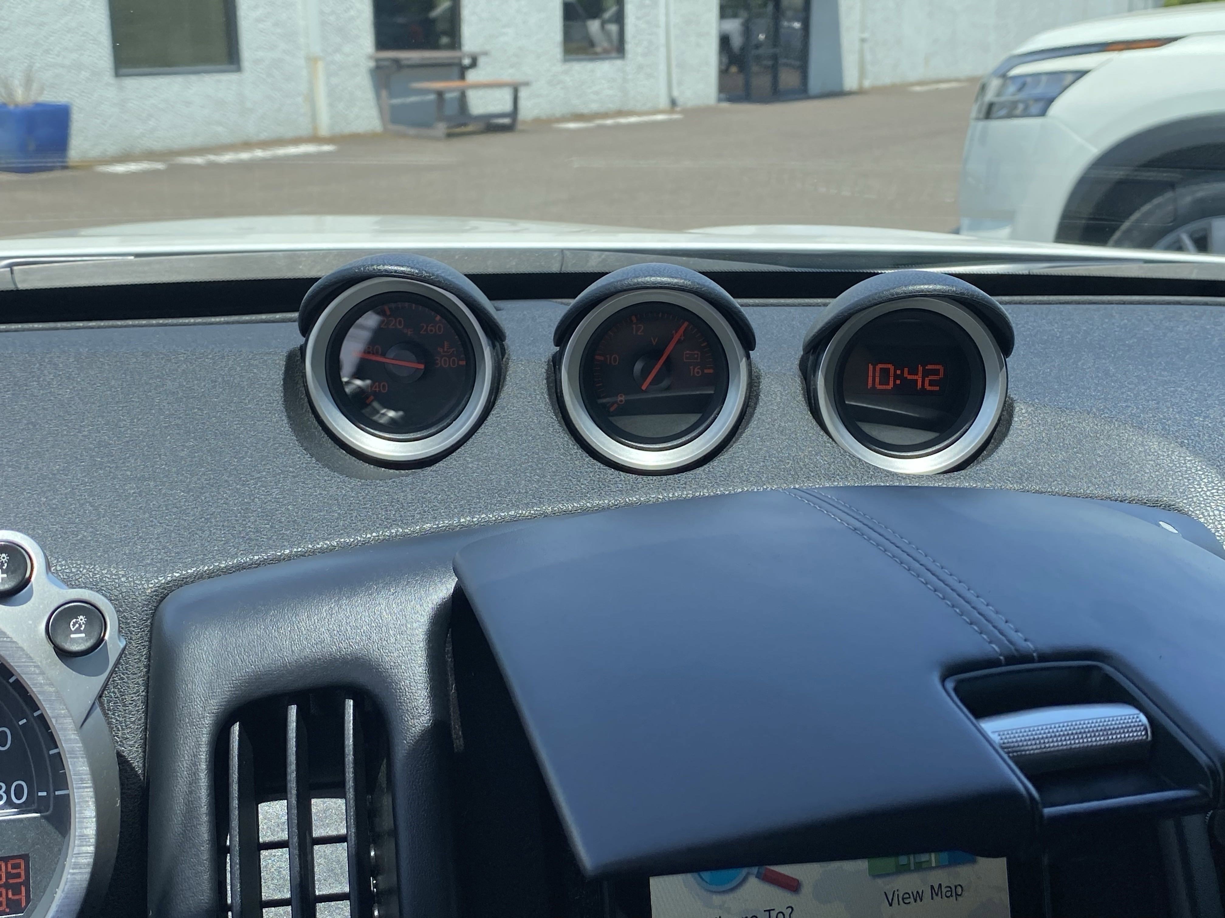 Used 2016 Nissan 370Z Roadster image 22