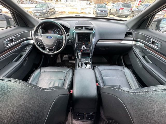 Used 2016 Ford Explorer Limited image 13