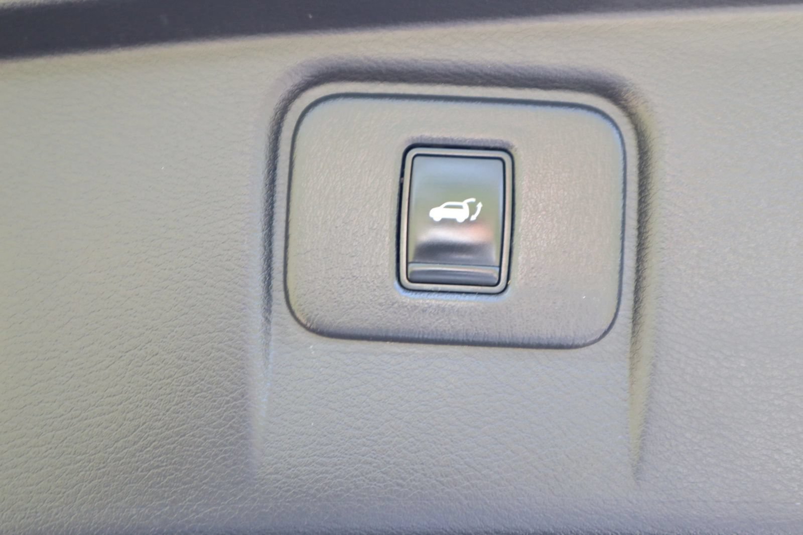 Used 2015 Nissan Murano SL w/ SL Technology Package FWD image 14
