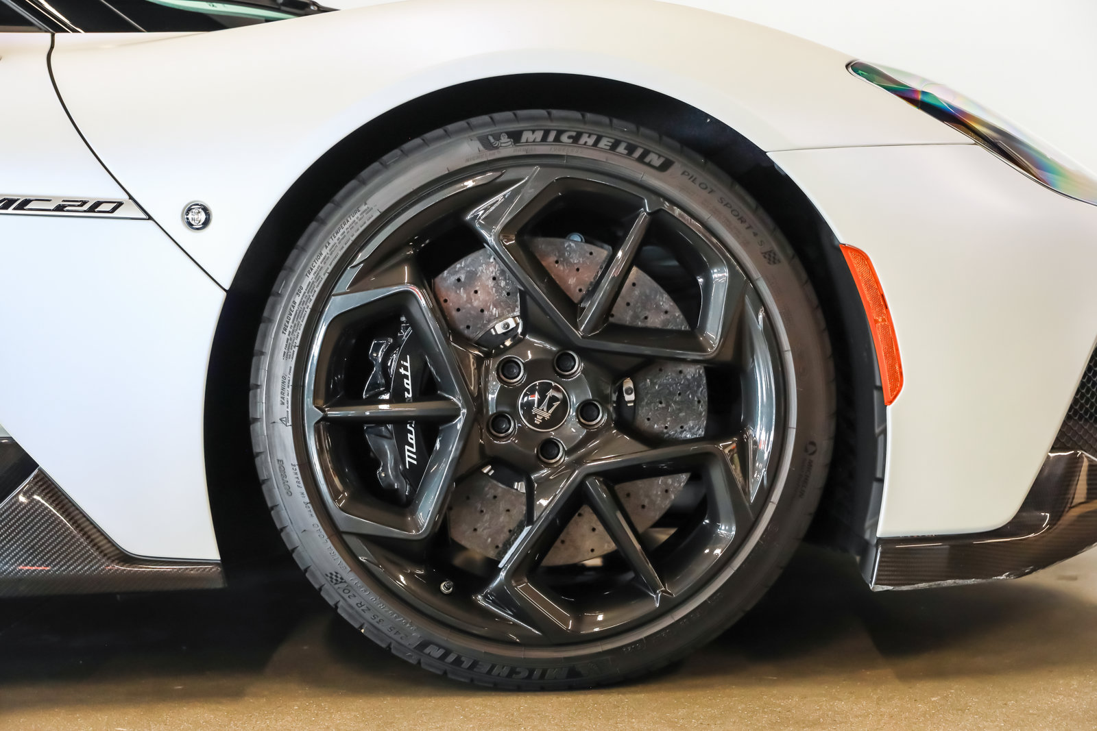 Used 2022 Maserati MC20 Coupe RWD image 19