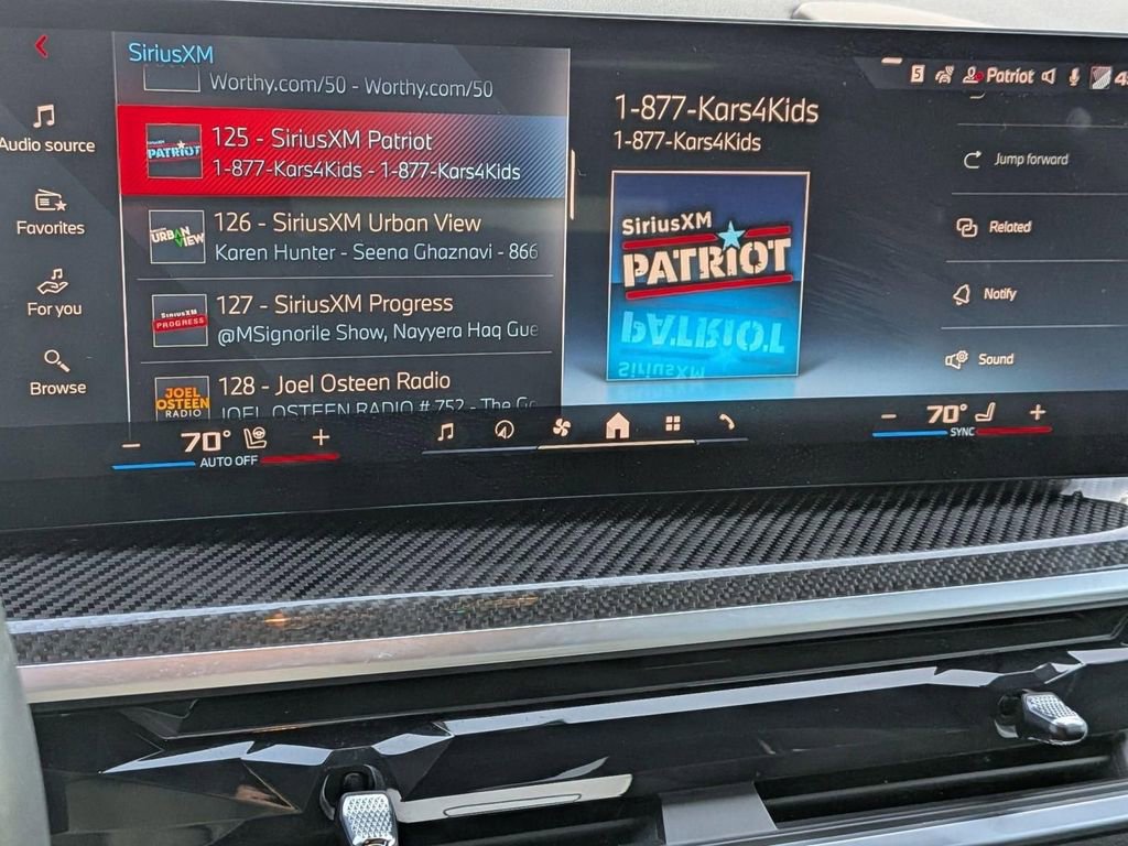 Used 2025 BMW X7 M60i w/ Climate Comfort Package AWD/4WD image 24