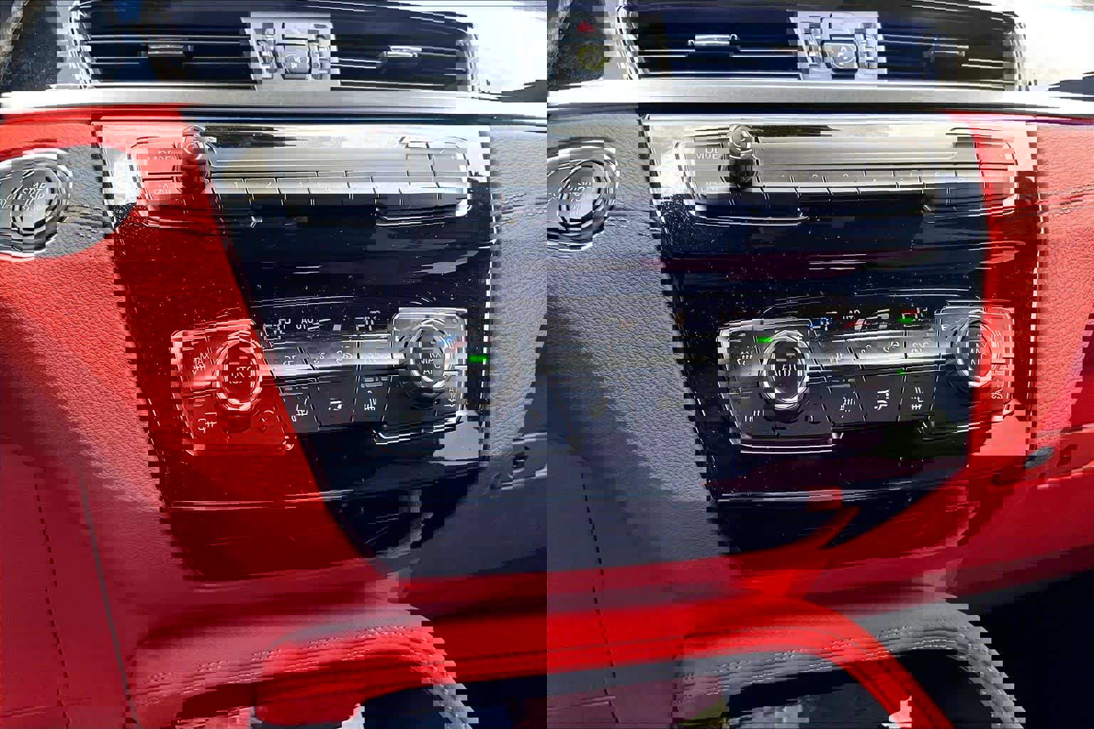 Used 2022 BMW X2 M35i w/ Shadowloine Package AWD/4WD image 35