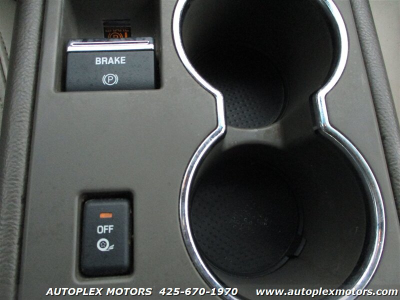 Used 2004 Lincoln LS RWD image 24