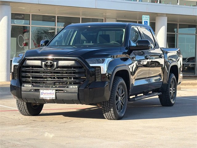 Used 2023 Toyota Tundra SR5 w/ SR5 Convenience Package image 3