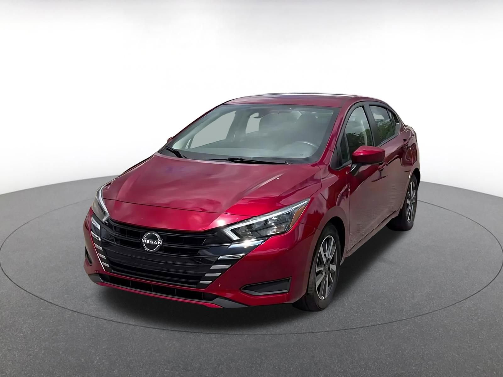Used 2025 Nissan Versa SV FWD image 4