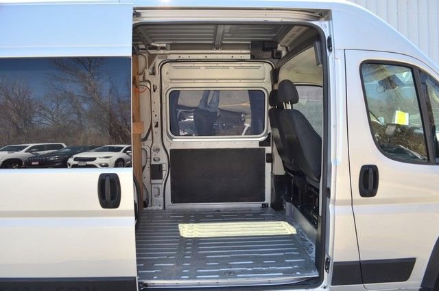 Used 2022 RAM ProMaster 2500 w/ Convenience Group image 32