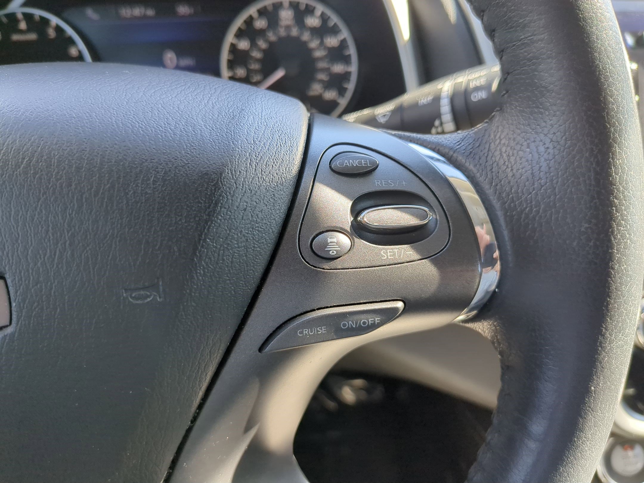 Used 2023 Nissan Murano SV image 20