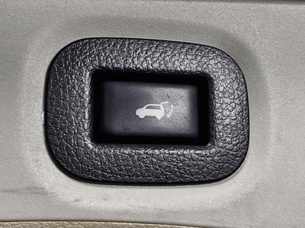 Used 2015 Nissan Rogue SL w/ SL Premium Package FWD image 30
