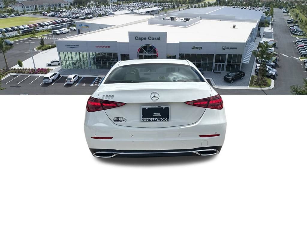 Used 2025 Mercedes-Benz C 300 Sedan image 5