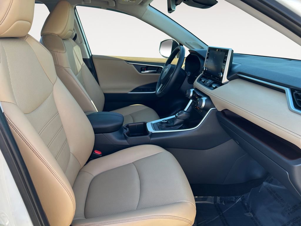 Used 2022 Toyota RAV4 Limited w/ Limited Grade Weather Package image 10