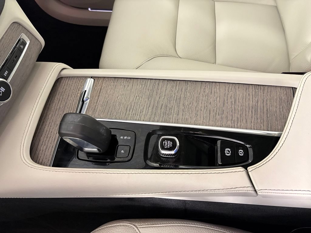 Used 2023 Volvo XC90 B6 Plus w/ Protection Package Premier AWD/4WD image 29