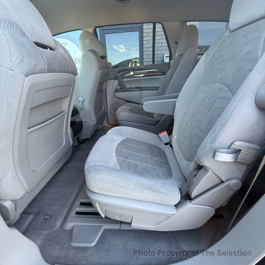 Used 2017 Buick Enclave Convenience FWD image 38