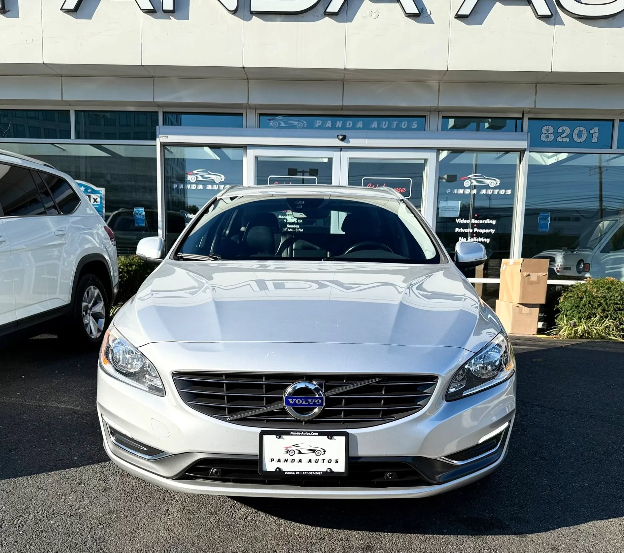 Used 2015 Volvo V60 T5 Premier FWD image 2