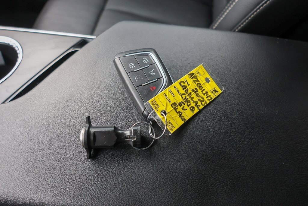 Used 2023 Cadillac Lyriq 2WD image 29