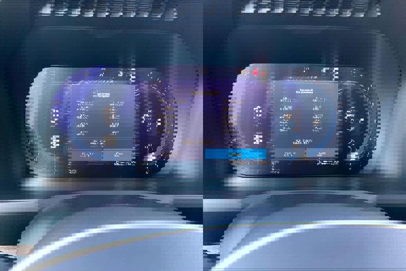 Used 2025 Volvo XC90 B6 Core w/ Protection Package Premier image 23