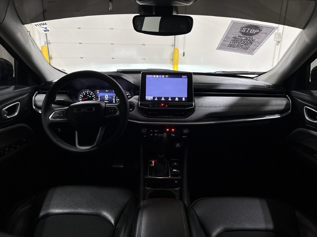 Used 2022 Jeep Compass Latitude AWD/4WD image 10