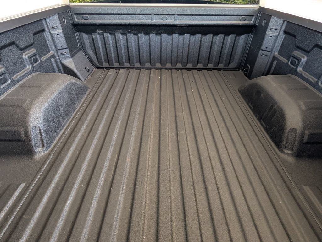 New 2026 Chevrolet Silverado 1500 Custom w/ LPO, Dark Essentials Package RWD image 25
