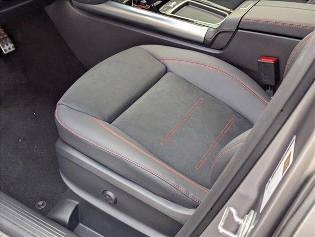 New 2025 Mercedes-Benz GLA 35 AMG 4MATIC image 4