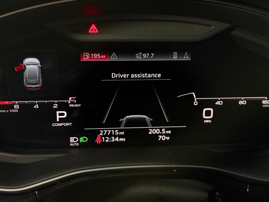 Used 2023 Audi Q8 Premium Plus AWD/4WD image 13