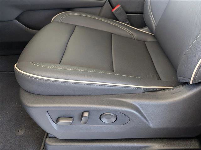 New 2025 Chevrolet Suburban Premier image 4