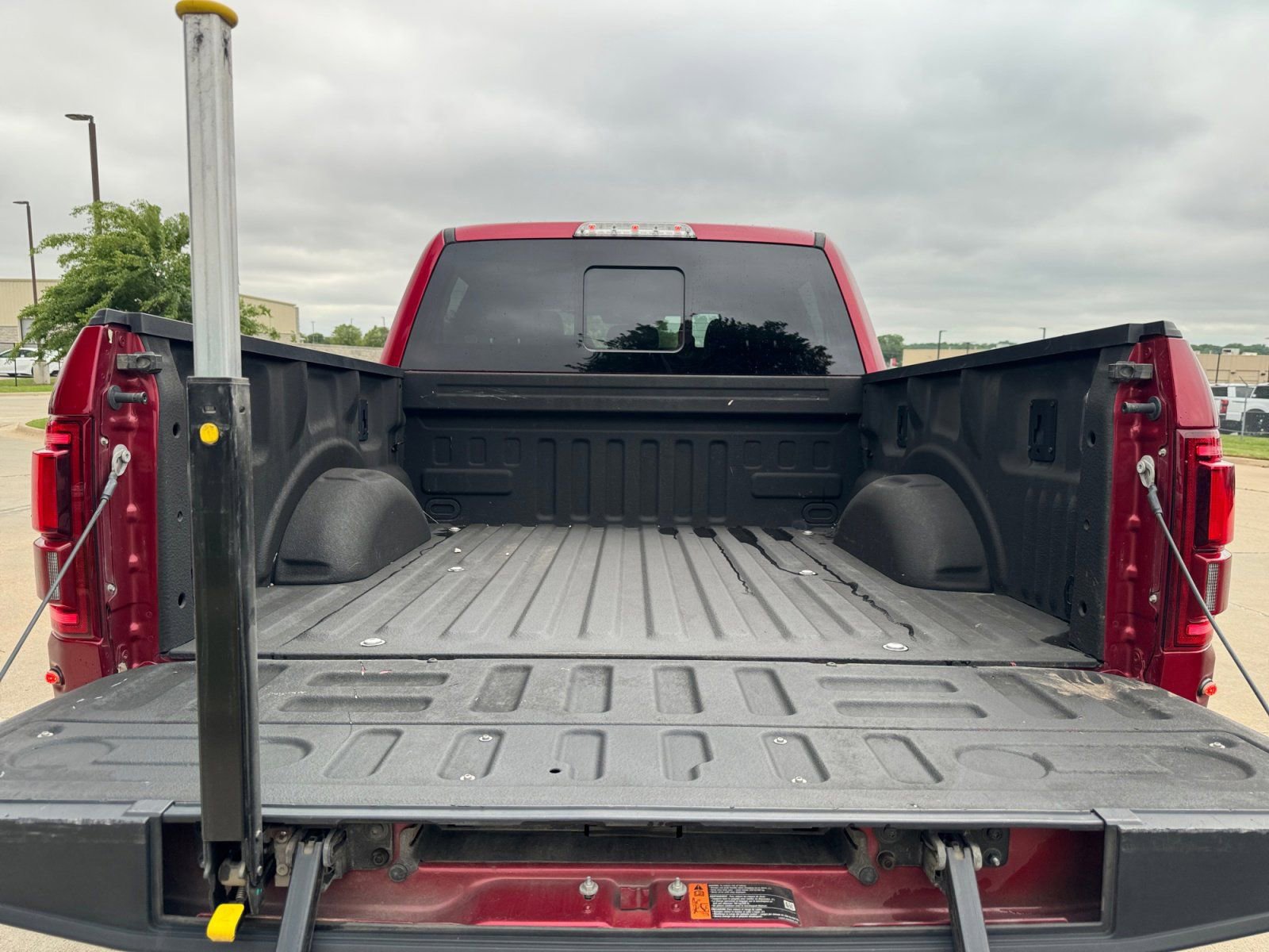 Used 2019 Ford F150 Raptor w/ Equipment Group 802A Luxury AWD/4WD image 18