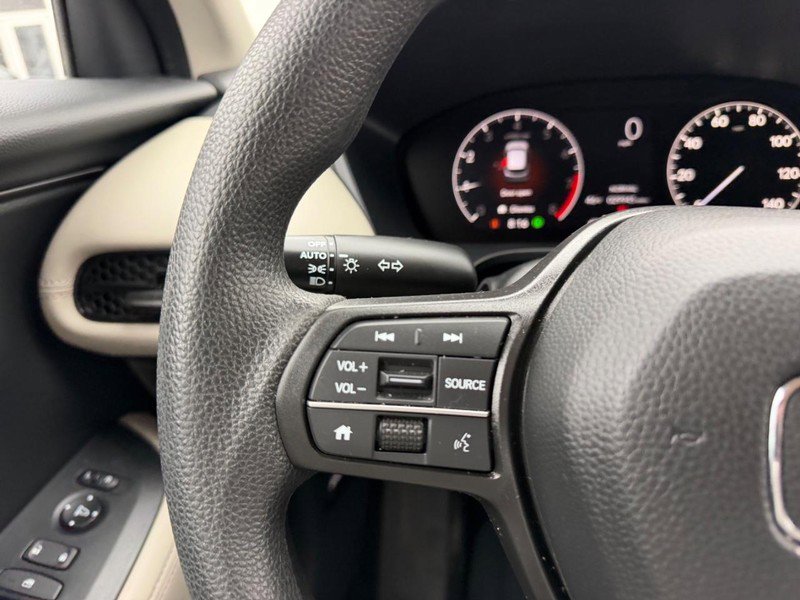 Certified 2024 Honda HR-V LX image 11