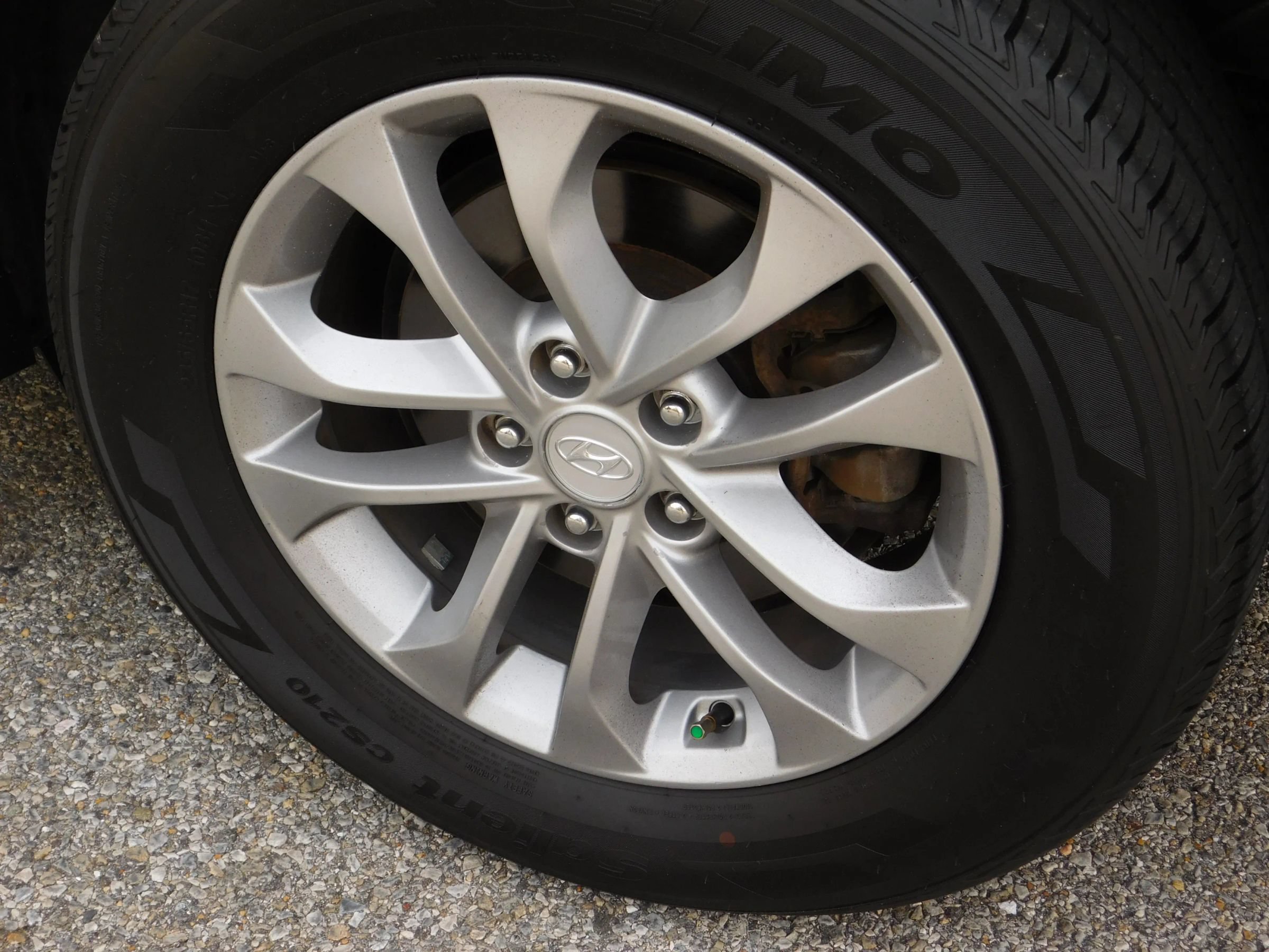 Used 2020 Hyundai Santa Fe SEL FWD image 9