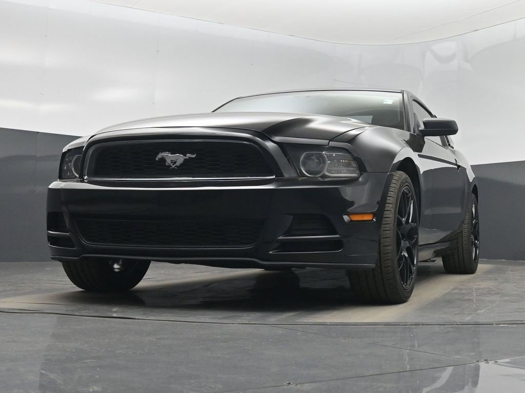 Used 2014 Ford Mustang Coupe image 30