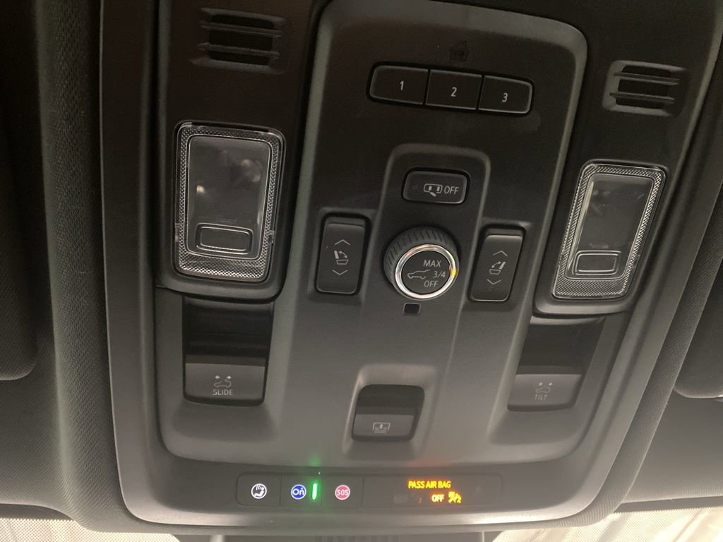 Used 2024 Chevrolet Suburban RST w/ Luxury Package AWD/4WD image 44