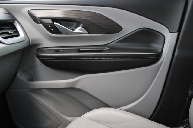 Used 2020 GMC Terrain SLT FWD image 18