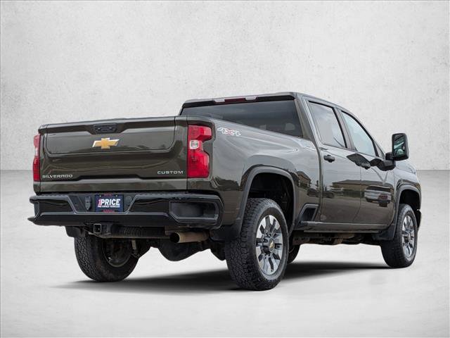 Used 2023 Chevrolet Silverado 2500 Custom w/ Custom Value Package AWD/4WD image 4