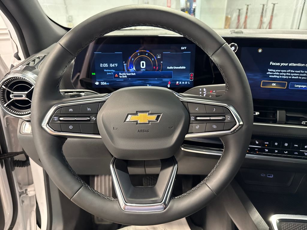 New 2026 Chevrolet Equinox LT w/ Convenience Package II FWD image 6