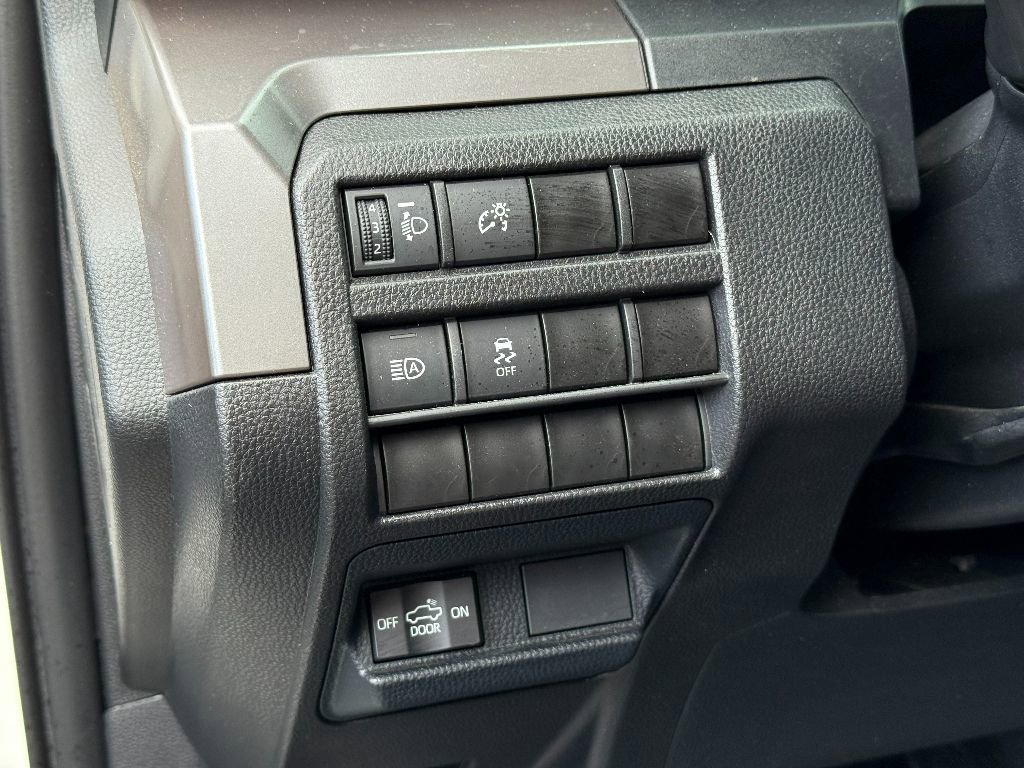 Used 2024 Toyota Tacoma TRD Off-Road image 19