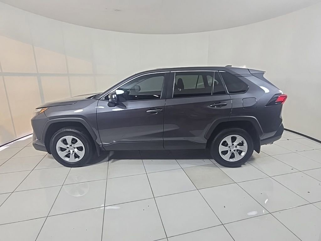 Used 2024 Toyota RAV4 LE image 8