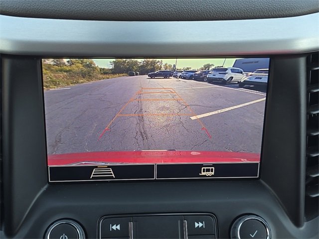 Used 2023 GMC Acadia SLE w/ Driver Convenience Package image 19