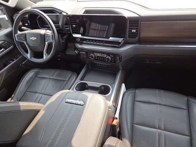 Used 2024 Chevrolet Silverado 3500 High Country w/ High Country Premium Package AWD/4WD image 26