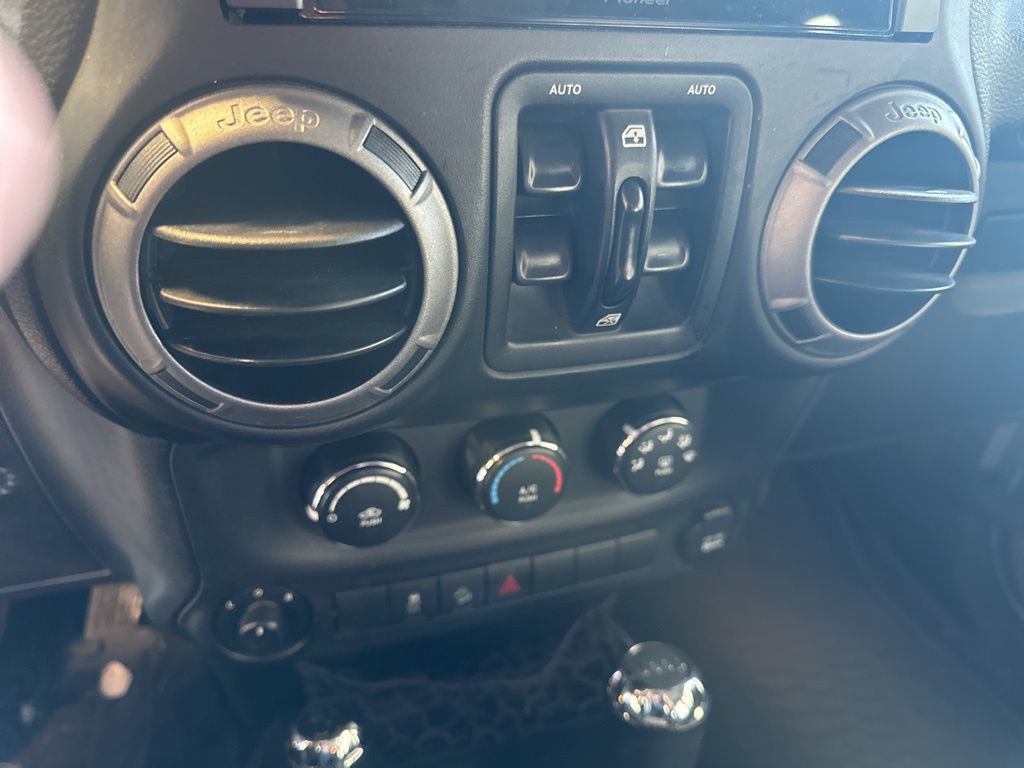 Used 2017 Jeep Wrangler Unlimited Sport w/ Quick Order Package 24S image 10