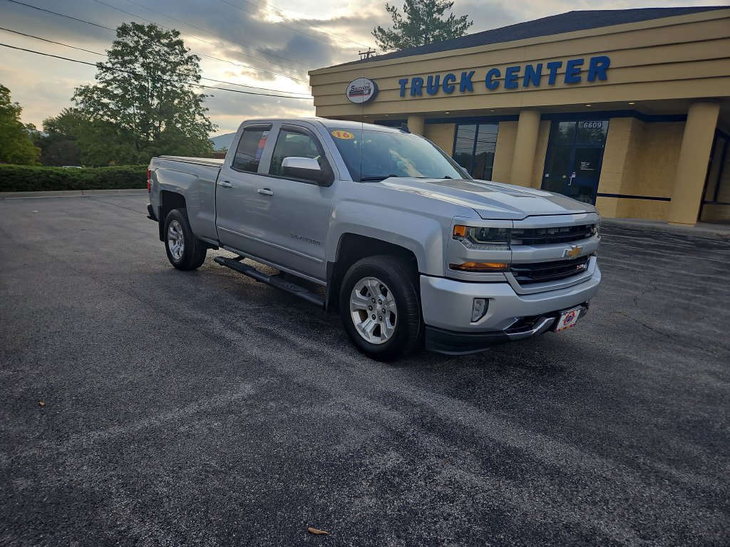 Used 2016 Chevrolet Silverado 1500 LT w/ All Star Edition AWD/4WD image 8