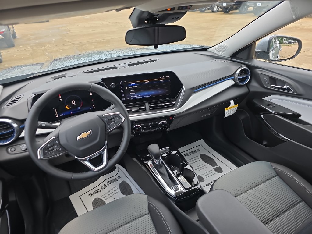 New 2026 Chevrolet Trax LT w/ Driver Confidence Package FWD image 9