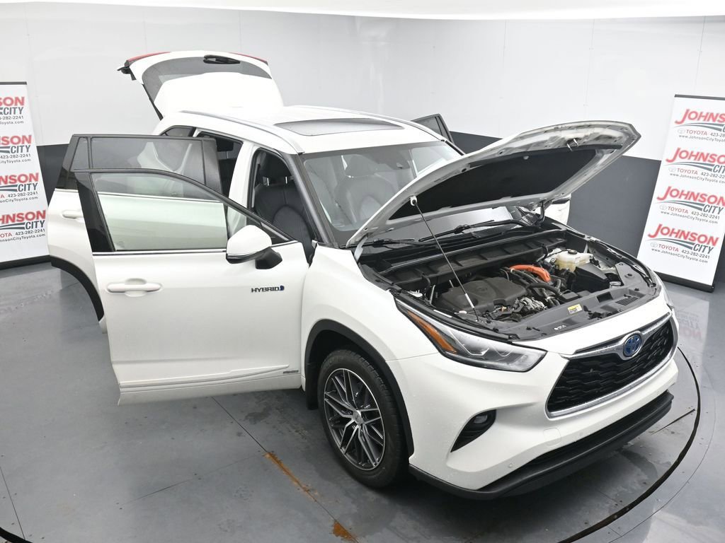 Used 2020 Toyota Highlander Limited image 25