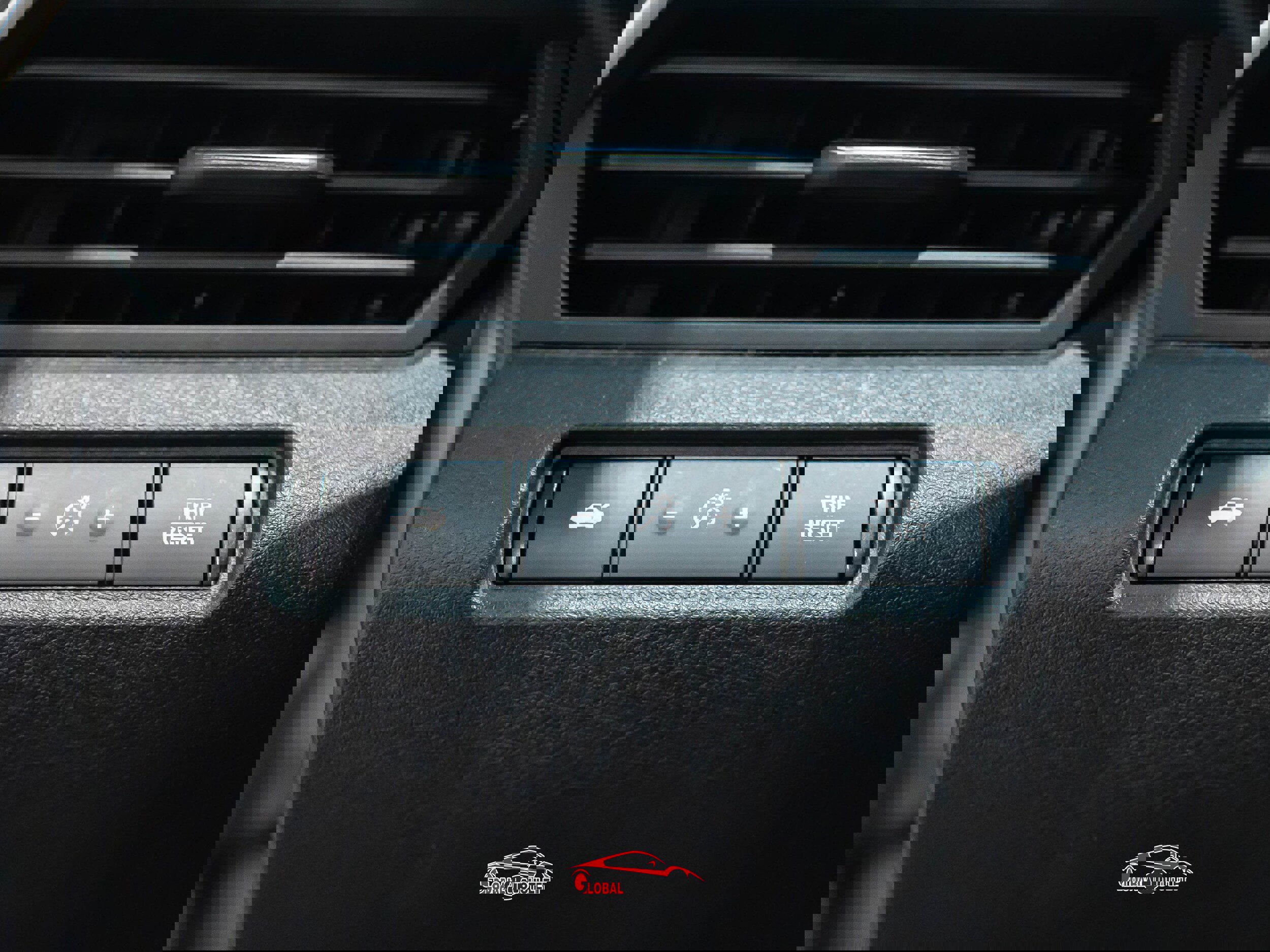 Used 2020 Nissan Altima 2.5 SR image 38