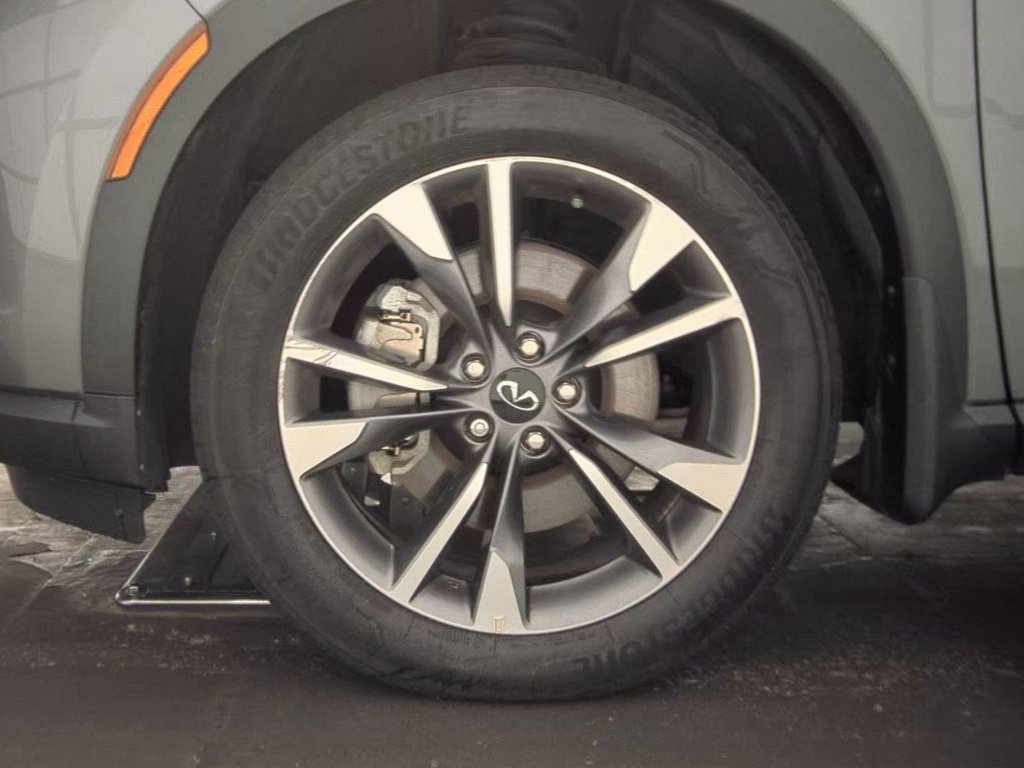 Certified 2023 INFINITI QX60 Luxe w/ Cargo Package FWD image 11